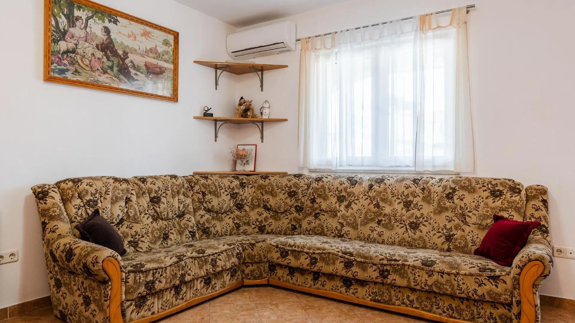Apartments Kapovic Vir 0*,